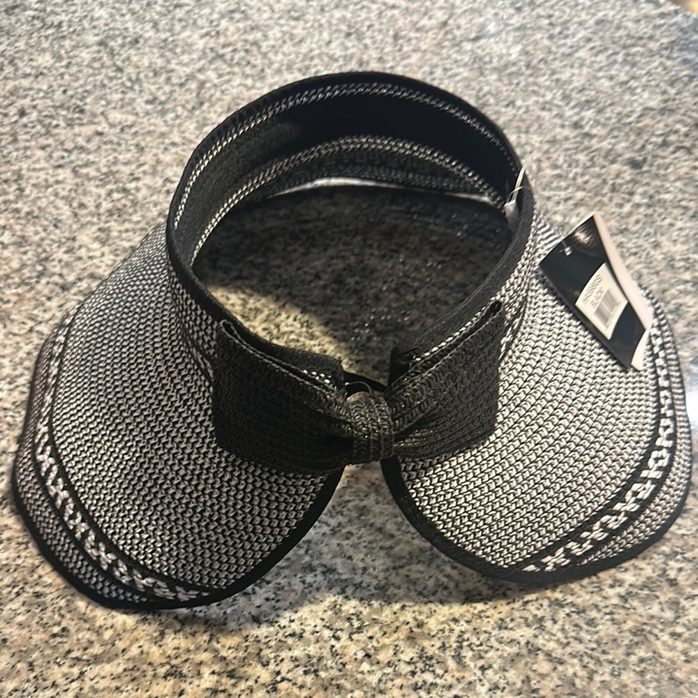 MAGID HAT Black and White Woven Visor Hat